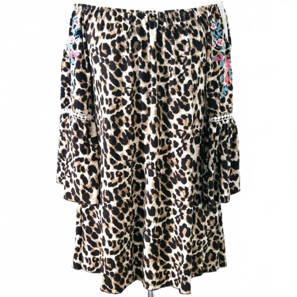 Southern Stitch Western Floral Lace Off Shoulder Animal Print Top Size Medium